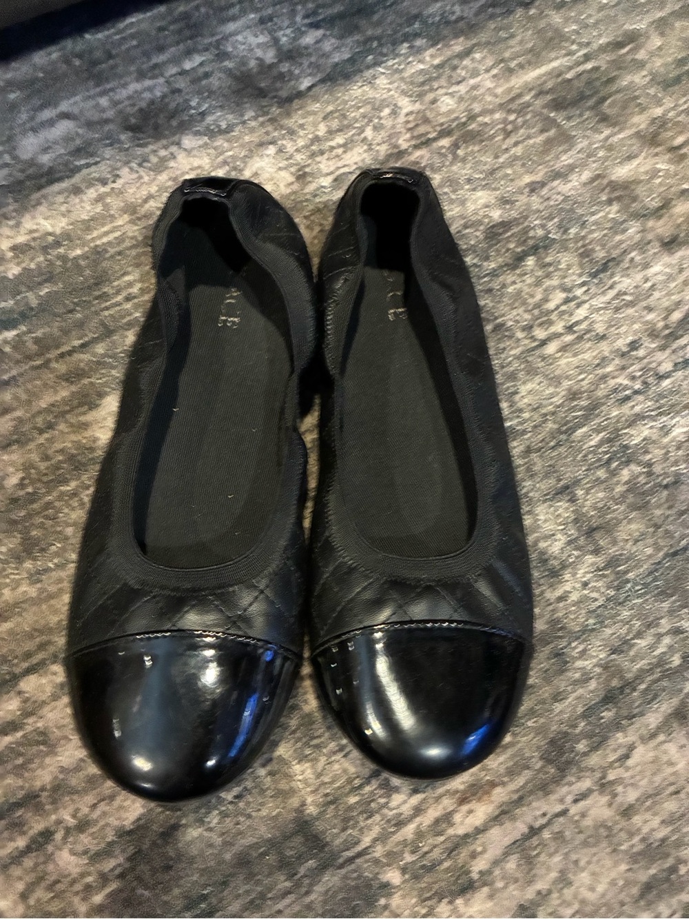 Black Quilted Cap-Toe Women's Ballet Flats
